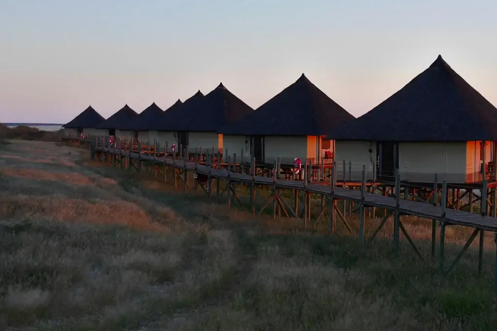 Onkoshi Camp 2 Onkoshi-resort-chalet-etosha-national-park